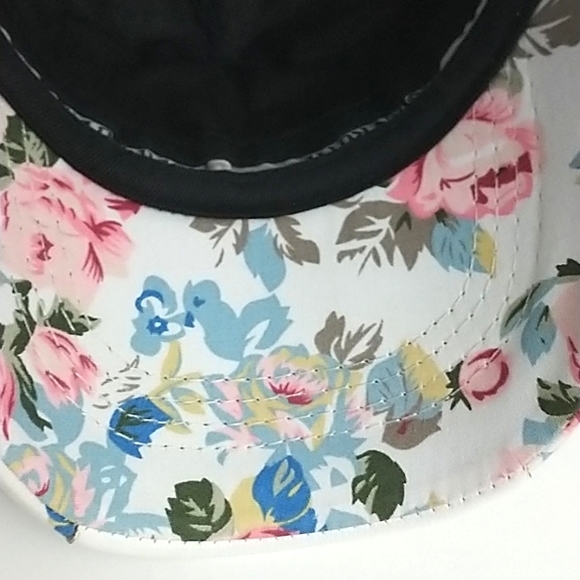 Robin Ruth "New York" City Floral Baseball Cap Hat - Picture 9 of 12
